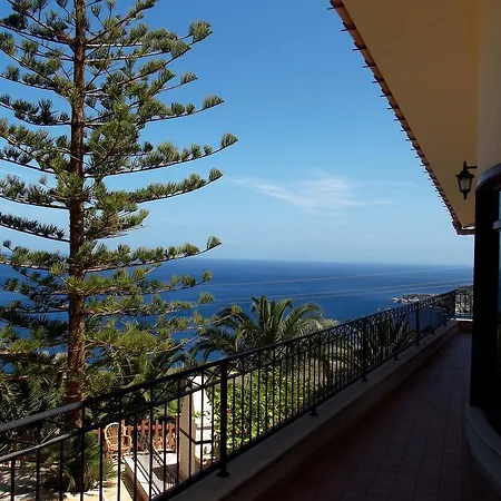 Villa Costa Sauci
