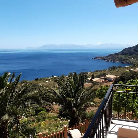 Costa Sauci *